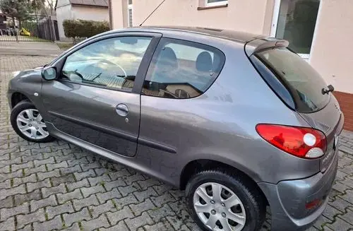 PEUGEOT 206 