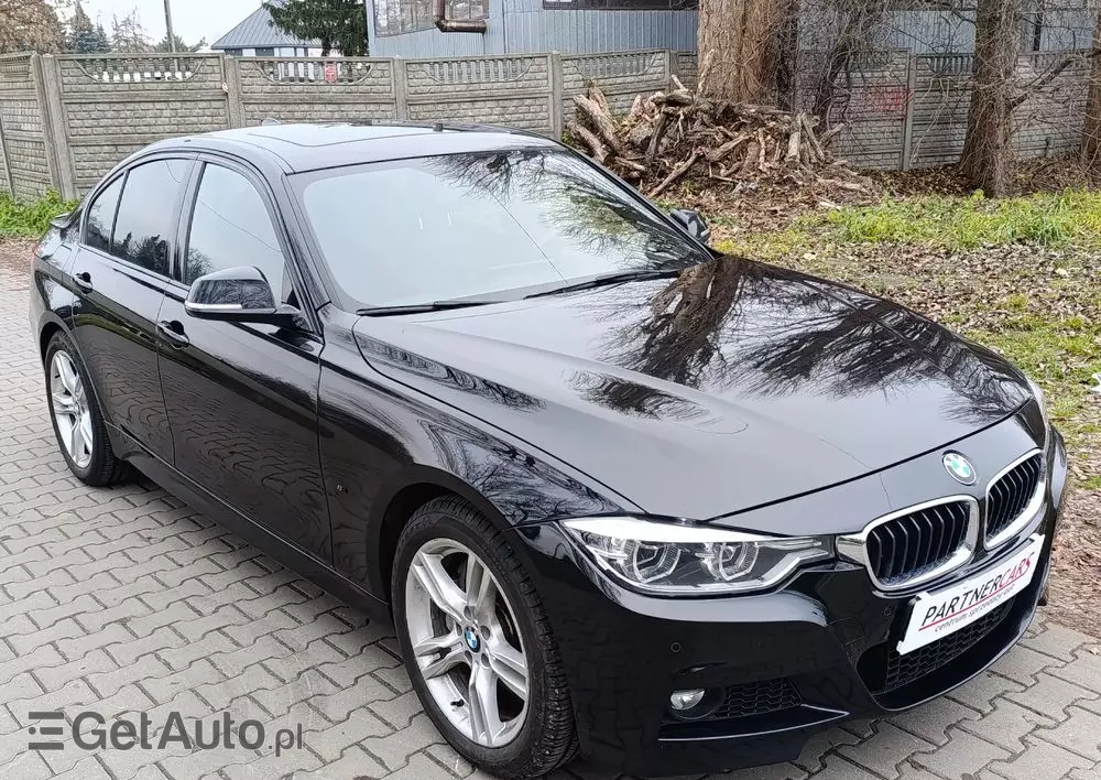 BMW Seria 3 330i xDrive M Sport