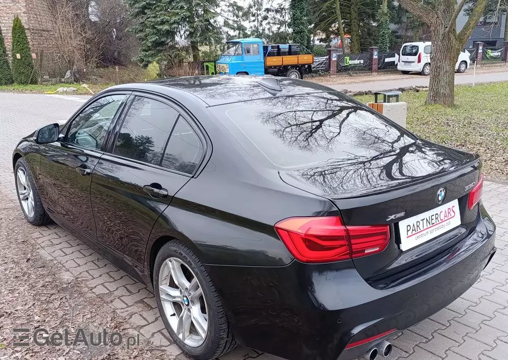BMW Seria 3 330i xDrive M Sport