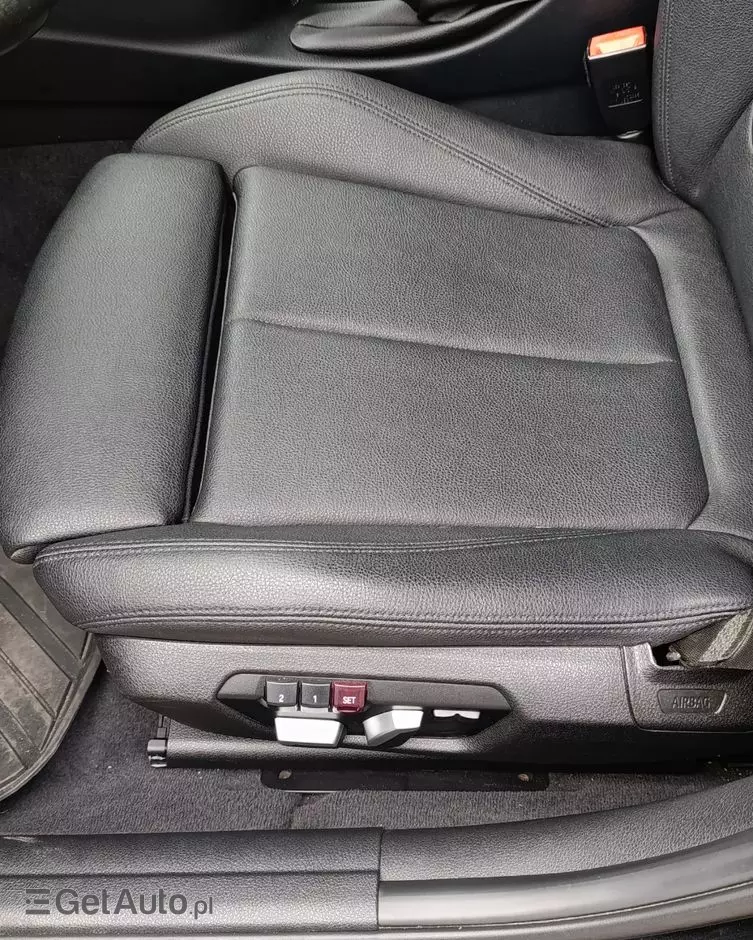 BMW Seria 3 330i xDrive M Sport