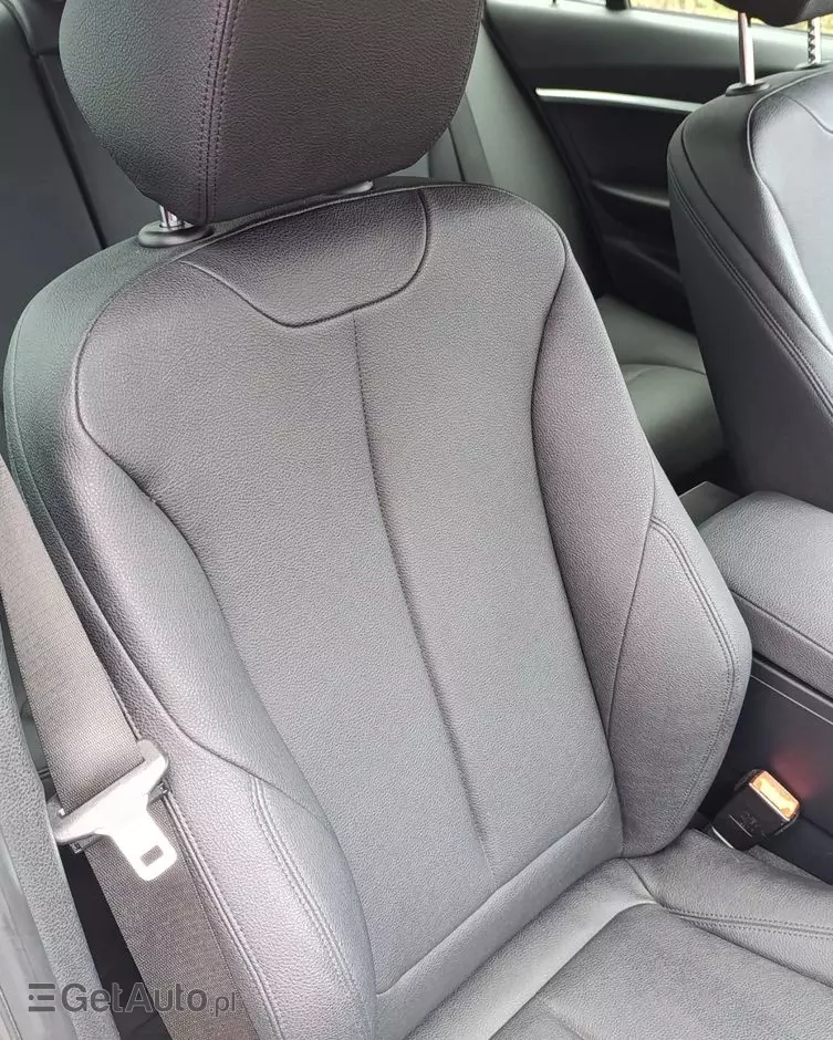 BMW Seria 3 330i xDrive M Sport