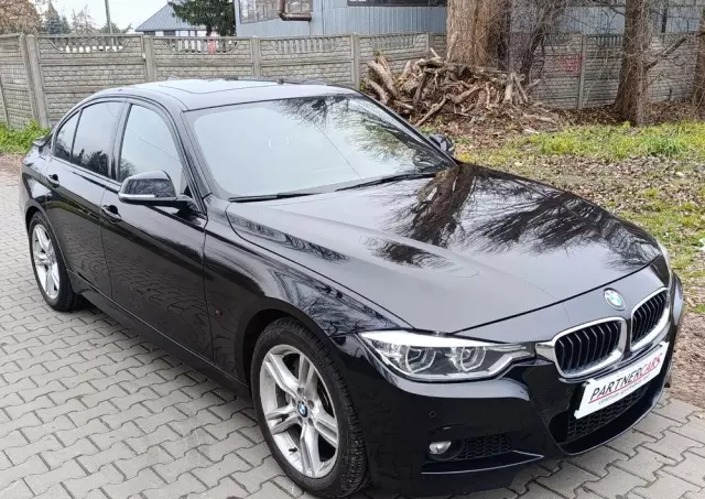 BMW Seria 3 330i xDrive M Sport