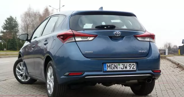 TOYOTA Auris 1.2 Turbo Edition S+