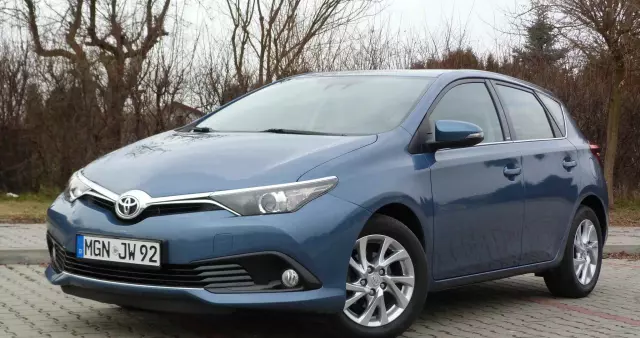 TOYOTA Auris 1.2 Turbo Edition S+