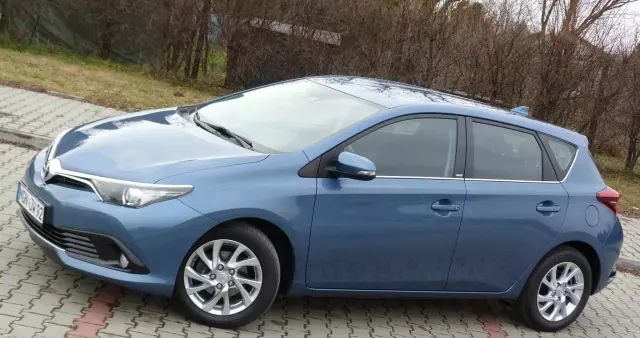 TOYOTA Auris 1.2 Turbo Edition S+