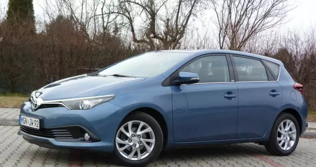 TOYOTA Auris 1.2 Turbo Edition S+