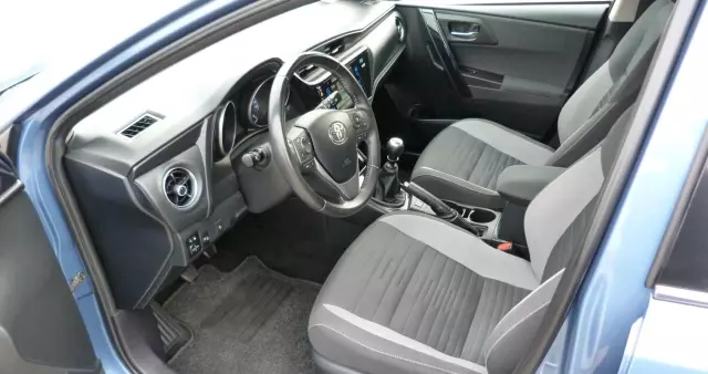TOYOTA Auris 1.2 Turbo Edition S+
