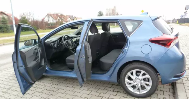 TOYOTA Auris 1.2 Turbo Edition S+