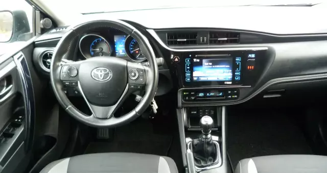 TOYOTA Auris 1.2 Turbo Edition S+