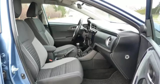 TOYOTA Auris 1.2 Turbo Edition S+