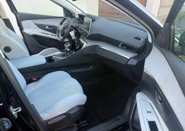 PEUGEOT 3008 PureTech 130 Stop & Start GPF Active