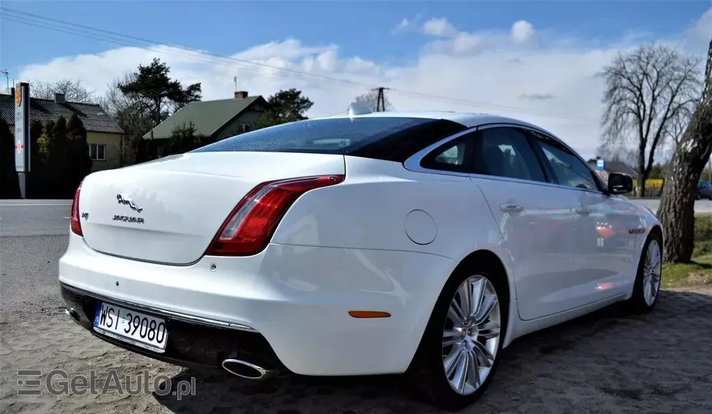 JAGUAR Xj 