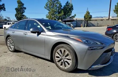 TOYOTA Mirai 