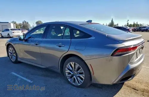 TOYOTA Mirai 