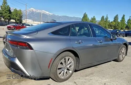 TOYOTA Mirai 