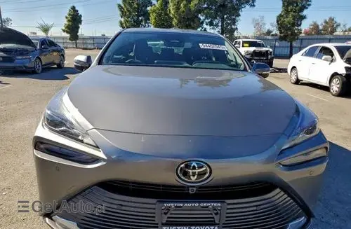 TOYOTA Mirai 
