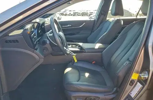 TOYOTA Mirai 
