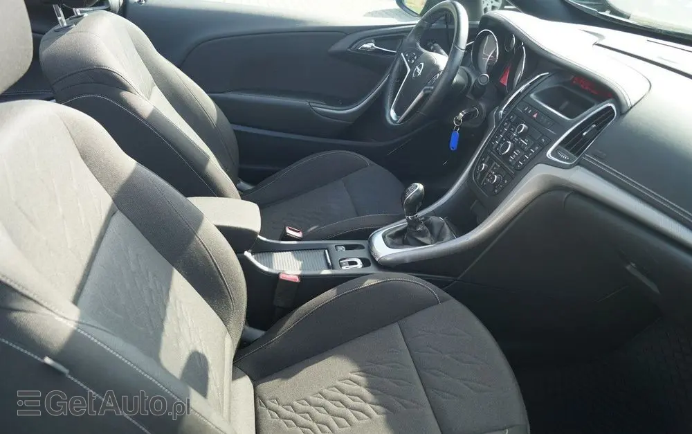 OPEL Cascada 