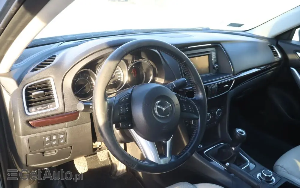 MAZDA 6 2.2 Kombi SKYACTIV-D Center-Line