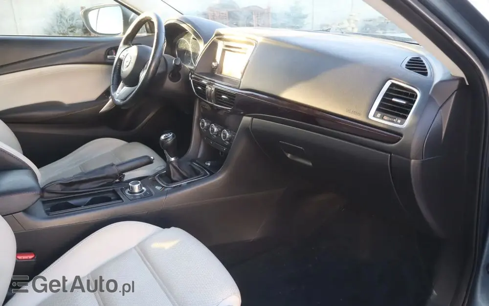 MAZDA 6 2.2 Kombi SKYACTIV-D Center-Line