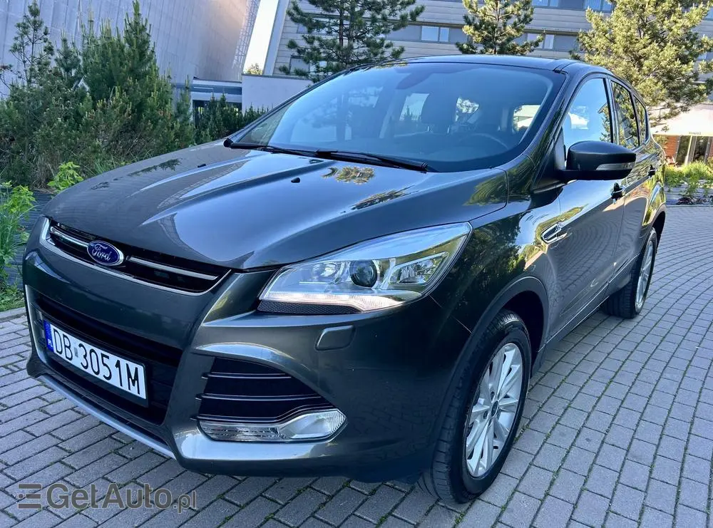 FORD Kuga 1.5 EcoBoost 2x4 Titanium
