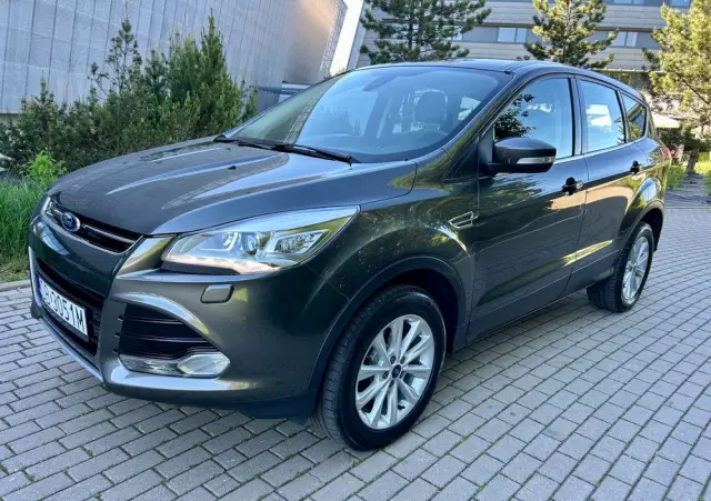 FORD Kuga 1.5 EcoBoost 2x4 Titanium