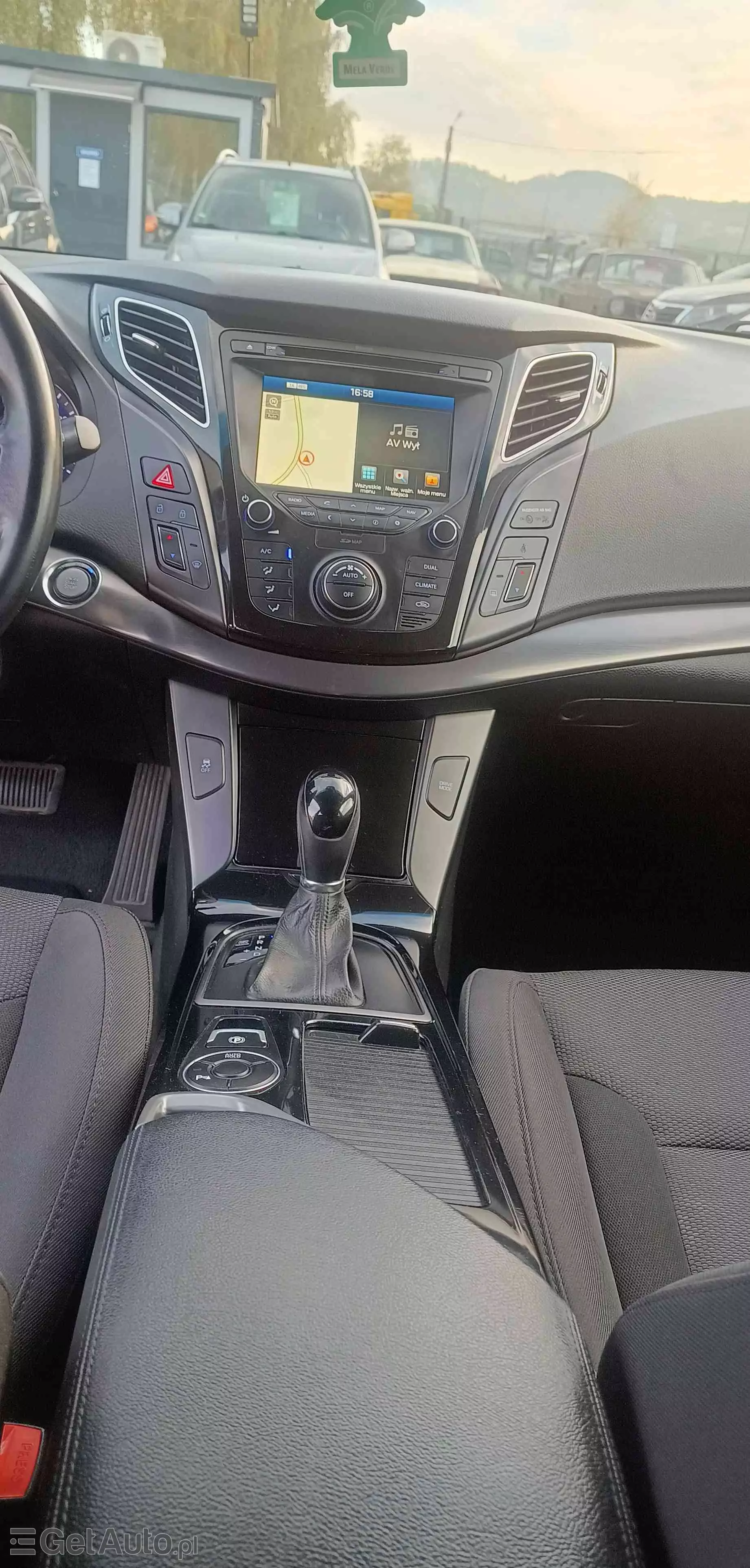 HYUNDAI I40 1.7 CRDi BlueDrive Business DCT