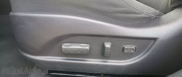 HYUNDAI I40 1.7 CRDi BlueDrive Business DCT