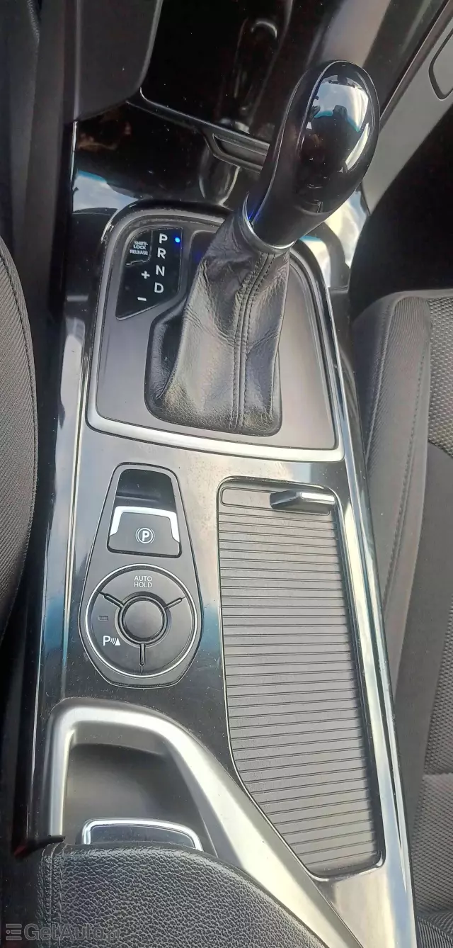 HYUNDAI I40 1.7 CRDi BlueDrive Business DCT