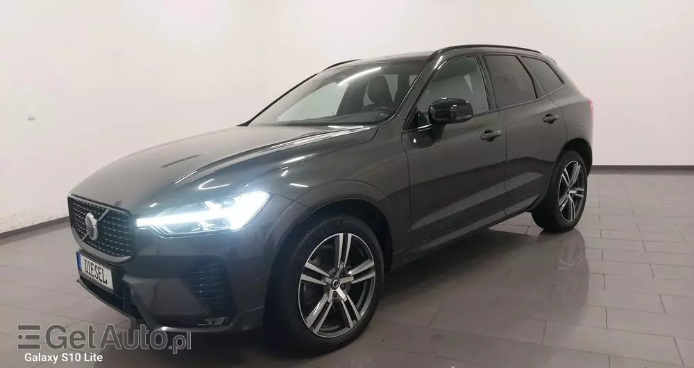 VOLVO XC 60 B4 D Plus Dark