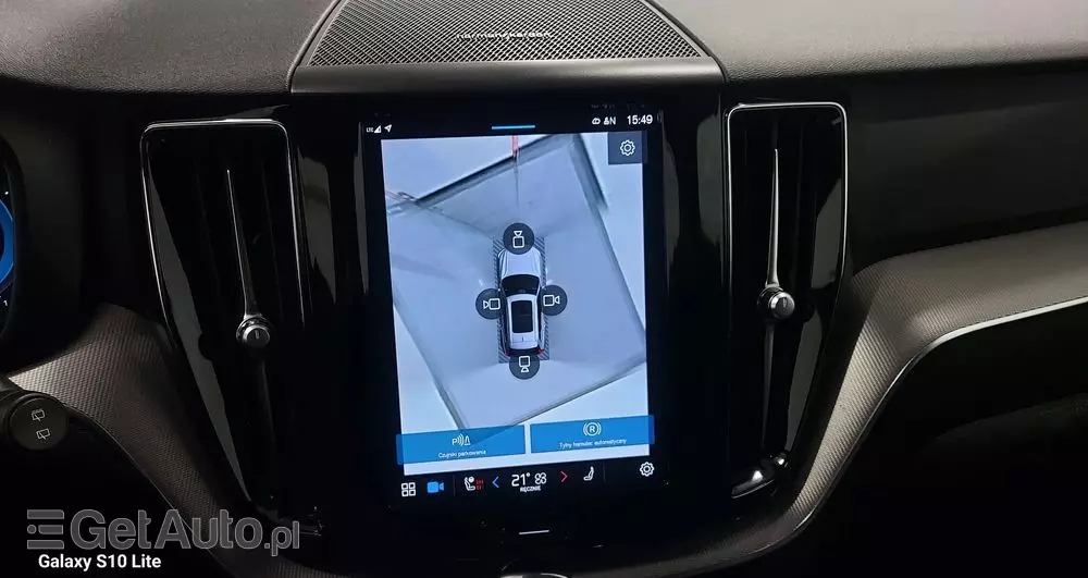 VOLVO XC 60 B4 D Plus Dark