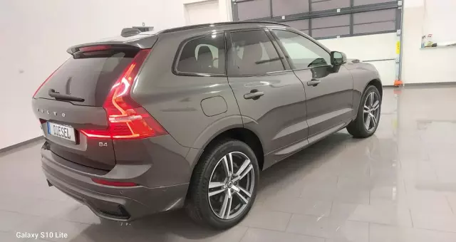 VOLVO XC 60 B4 D Plus Dark