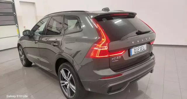VOLVO XC 60 B4 D Plus Dark