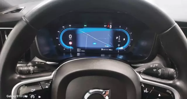 VOLVO XC 60 B4 D Plus Dark