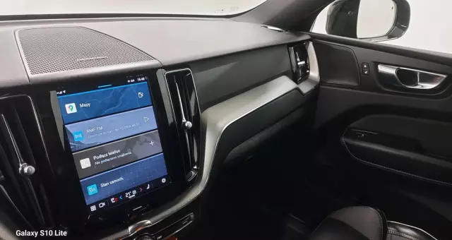 VOLVO XC 60 B4 D Plus Dark