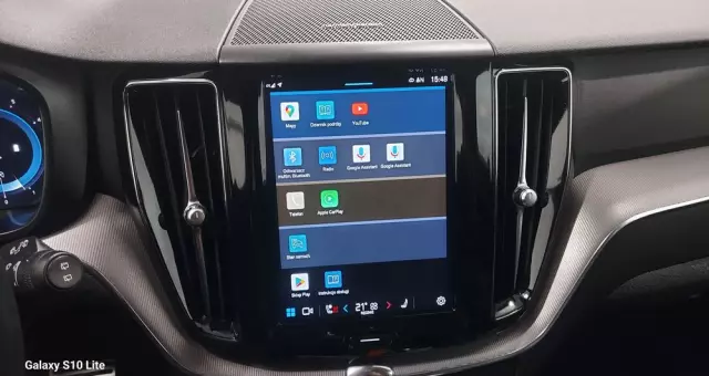 VOLVO XC 60 B4 D Plus Dark