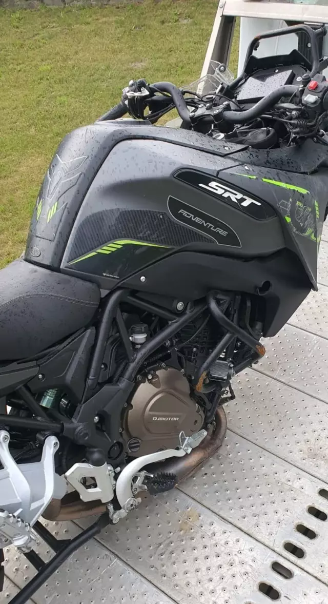 QJMOTOR SRT 800 SX 