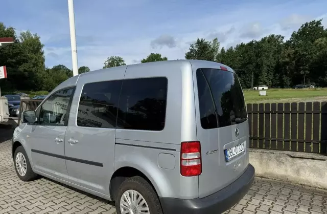 VOLKSWAGEN Caddy 