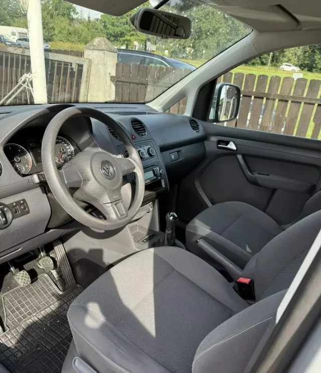 VOLKSWAGEN Caddy 