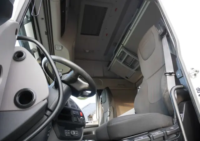 DAF XF 106.480/ Low Deck/Mega 