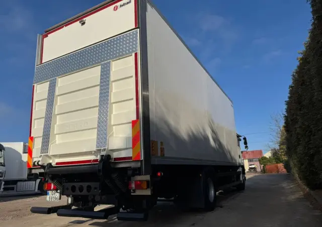 MAN MAN TGM 18.290/ IZOTERMA / OTWIERANY BOK/ /WINDA / 19 EUROPALET/ NISKI PRZEBIEG /SYPIALKA /ACC/EURO6 