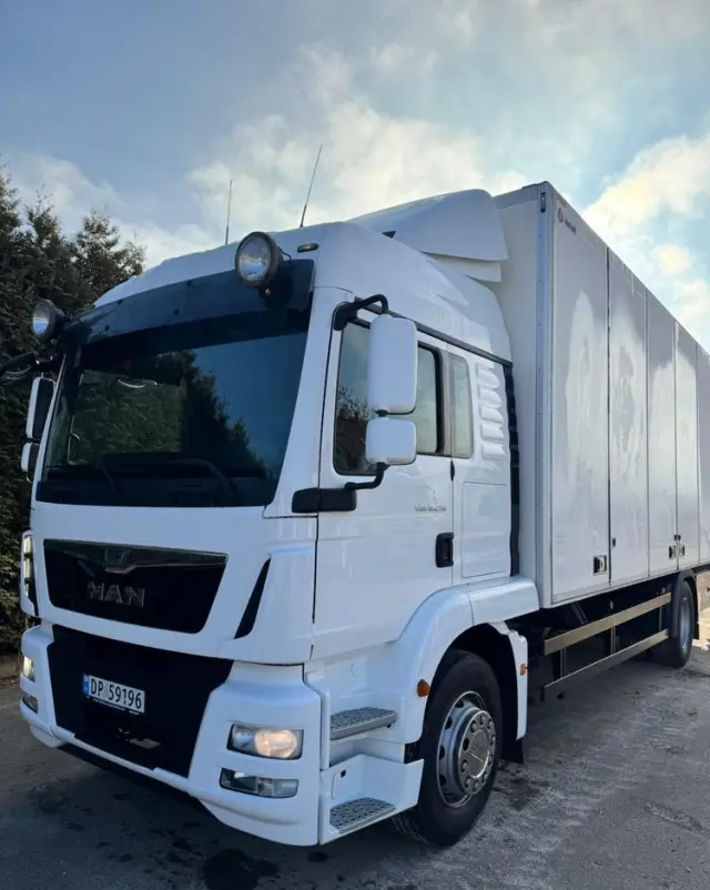 MAN MAN TGM 18.290/ IZOTERMA / OTWIERANY BOK/ /WINDA / 19 EUROPALET/ NISKI PRZEBIEG /SYPIALKA /ACC/EURO6 