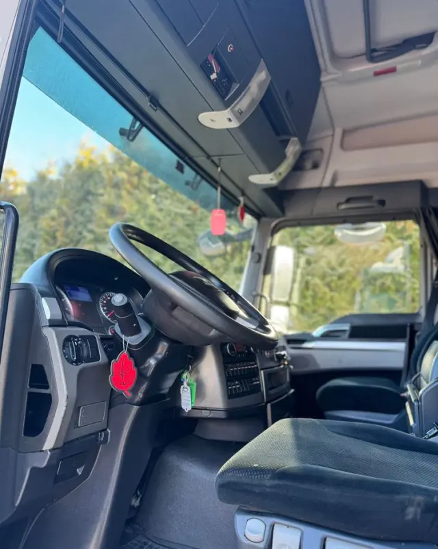 MAN MAN TGM 18.290/ IZOTERMA / OTWIERANY BOK/ /WINDA / 19 EUROPALET/ NISKI PRZEBIEG /SYPIALKA /ACC/EURO6 