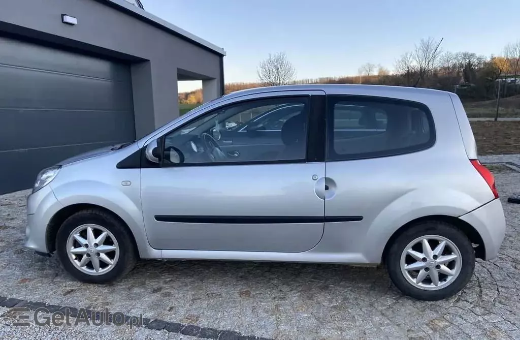 RENAULT Twingo 