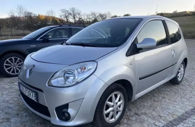 RENAULT Twingo 