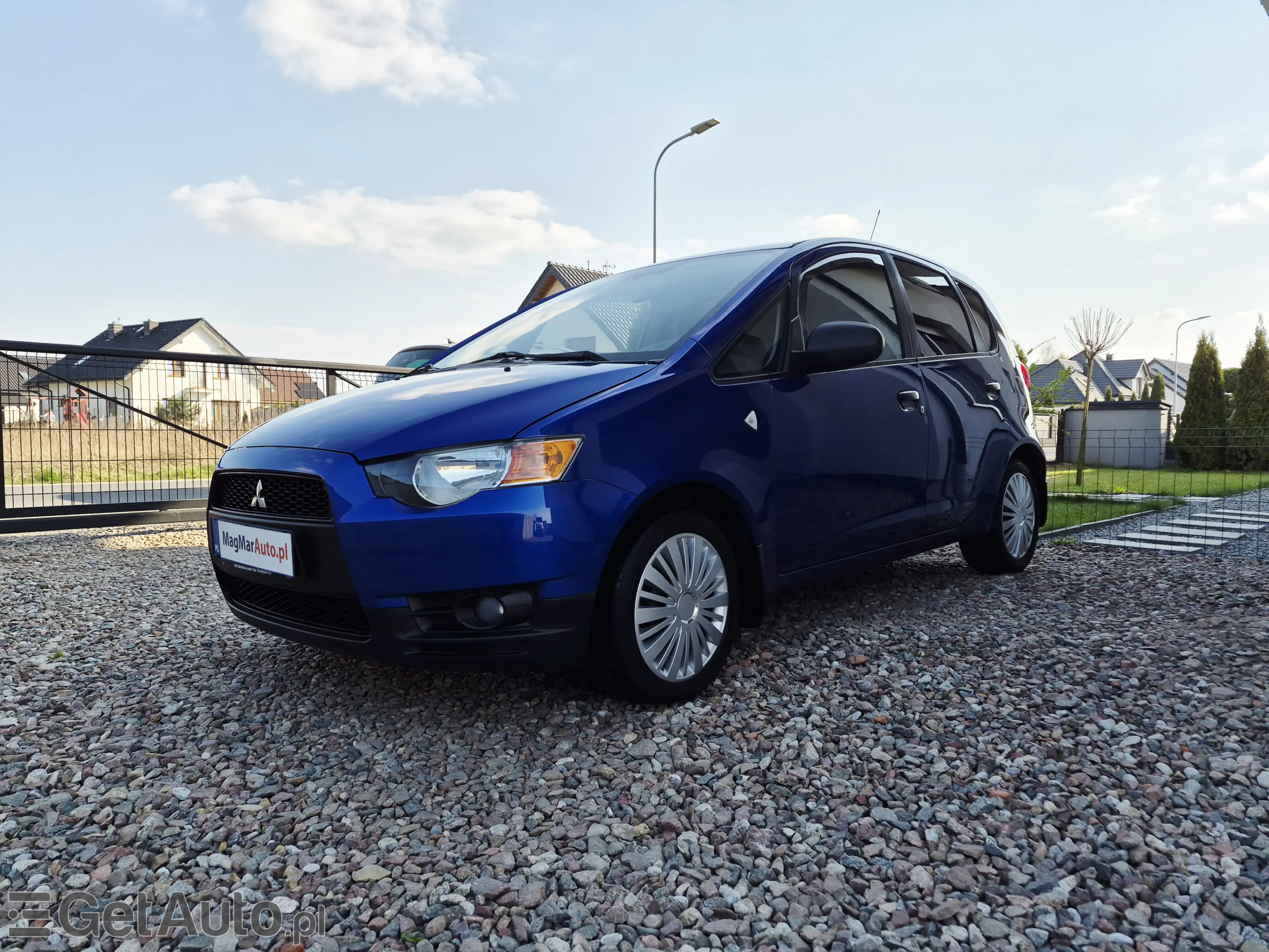 MITSUBISHI Colt Inform