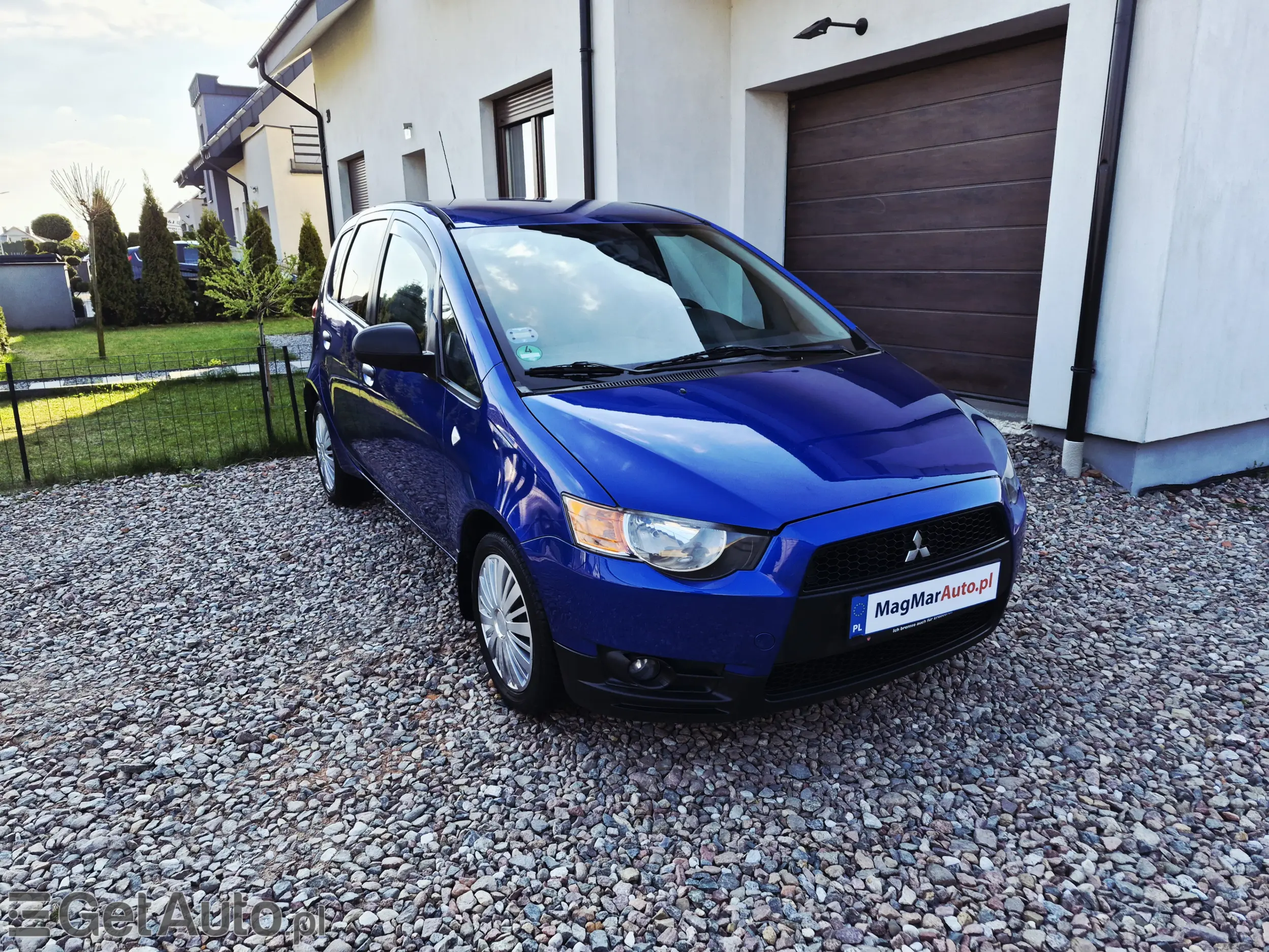 MITSUBISHI Colt Inform