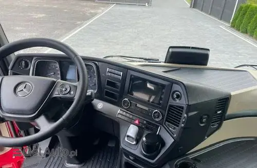 MERCEDES-BENZ Actros 