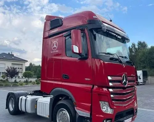 MERCEDES-BENZ Actros 