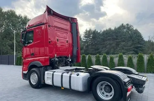 MERCEDES-BENZ Actros 